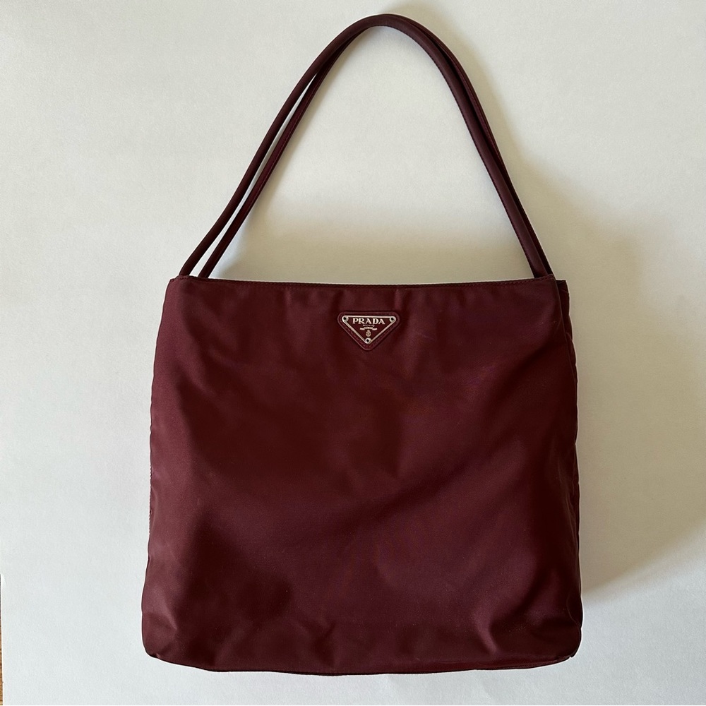PRADA // tessuto serio